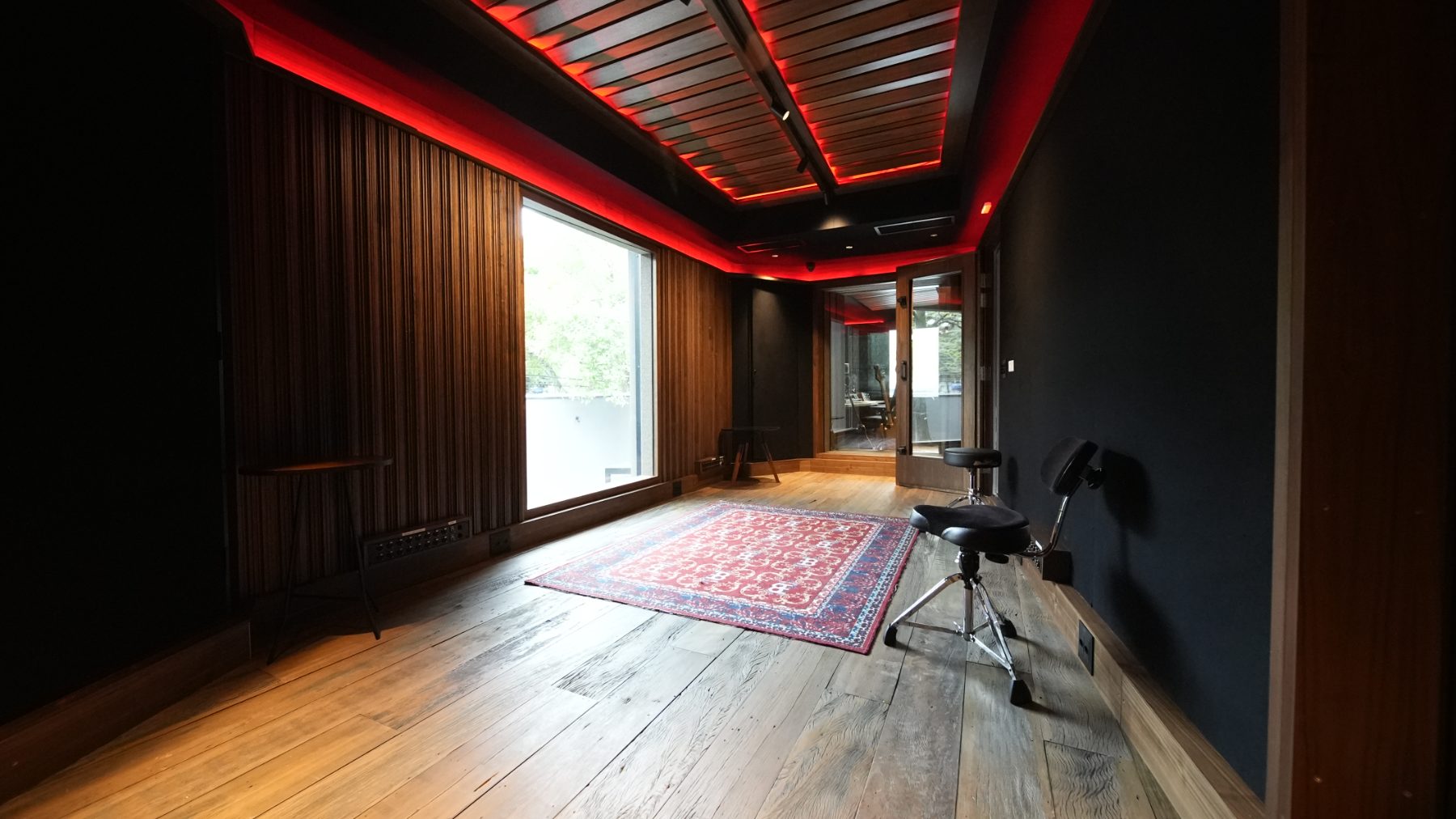 Estúdio A · iso room
